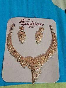 Elegant Gold Plated Necklace & Earring Set