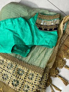 Very beautiful heavy work Saree 😍