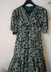 Elegant Paisley Print Maxi Dress