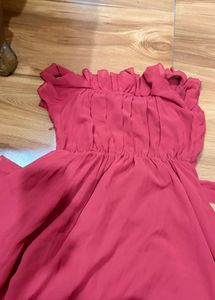 Chic Red Ruffle Dress