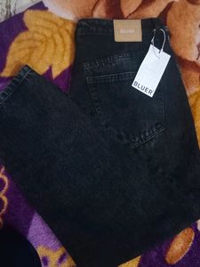 Charcoal Mom Fit Jeans With Free 🎁