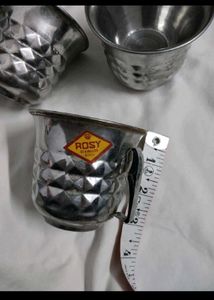 Set of 5 stainless steel cups