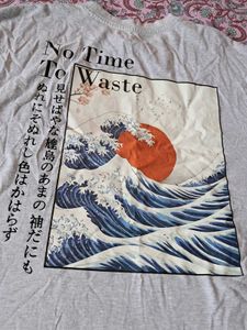 Grey graphic T-Shirt with Japanese Wave Ar