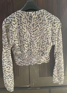 Combo of 4 mesh tops!!!