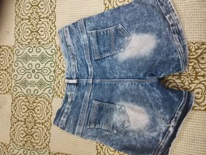 Short Denim