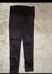 Animal Print Skinny Pants