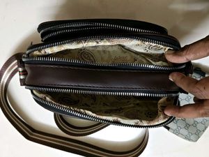 👜 Stylish Crossbody Bag Chanel