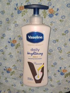 Vaseline Daily Brightening Lotion