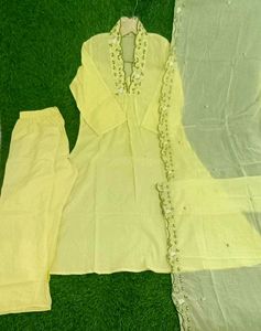 Yellow Embroidered Kurta Set💛