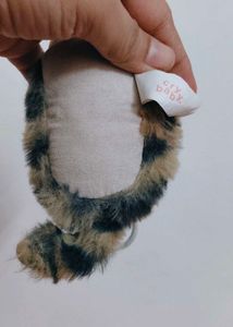 Cute Cry Baby Keychain pop mart