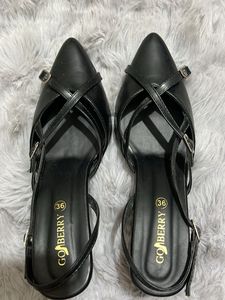 Stylish Black Slingback Heels