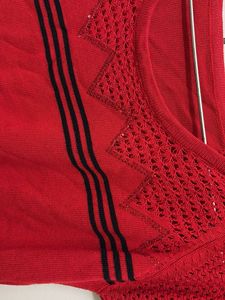 Chic Red Short Sleeve Knit Top