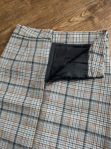 Tweed Skirt - Extra Small- New
