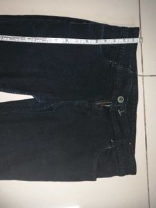Classic Black Skinny Jeans