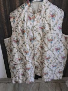 Floral Embroidered Waistcoat