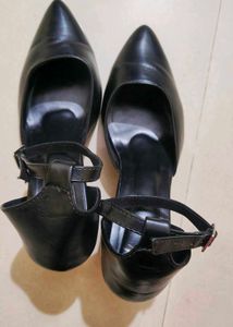 Black Wedges/High heel wedges