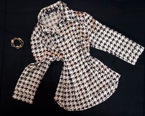 Houndstooth Print Top