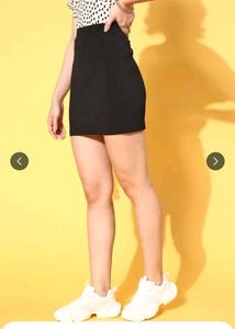 Classic Black Mini New Skirt