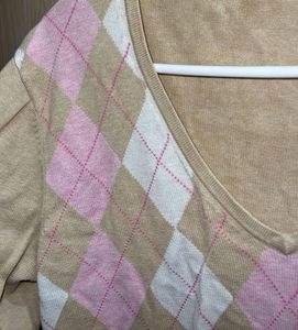 Korean Argyle Pattern V-Neck Sweater