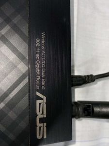 ASUS Dual Band AC1200 Gigabit Router