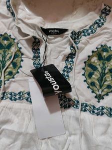 Embroidered White Tunic Kurta