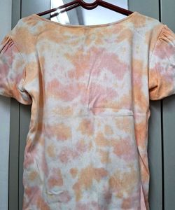 Tie-Dye Puff Sleeve Top