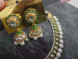 Elegant pearl Kundan jewellery set