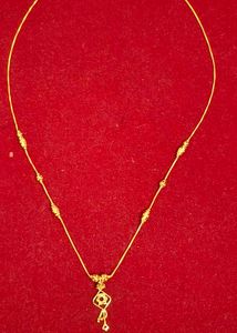 Elegant Gold Chain Necklace 18 carat pure