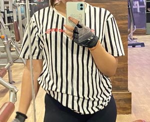 Striped Unisex Tshirt By Pantaloons