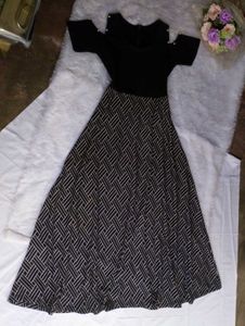 ❤️Size S To L Elegant Black &amp; White Dress Material