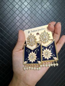 Elegant Blue Floral Dangle Earrings