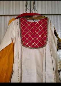 Lahenga Kurti Set