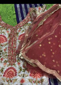 Elegant Floral Print Kurta Set