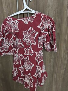Maroon floral print V-neck top