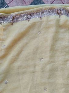 Yellow Embellished Saree💛