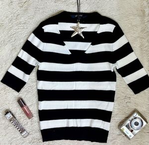 Striped V-Neck Grunge Knit Top