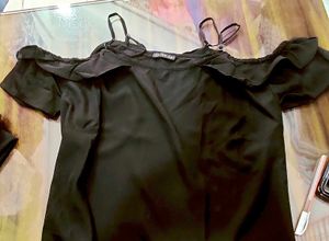 Chic Cold Shoulder Ruffle Black Dress