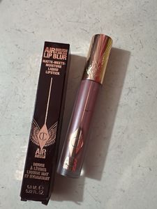Charlotte Tilbury Airbrush Flawless Lip Blur