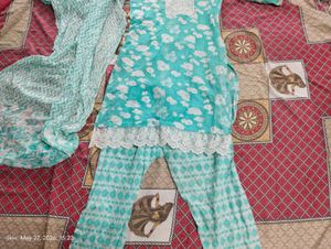 Teal Floral Kurta Set with Dupatta medium in seize