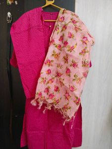 Beautiful pink suit with pant and dupatta