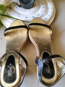 Heel's Black &amp; Gold Sandals