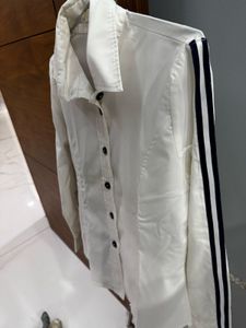 Chic White Button-Up Shirt with Side Stripes