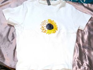 Sunflower Graphic Tee