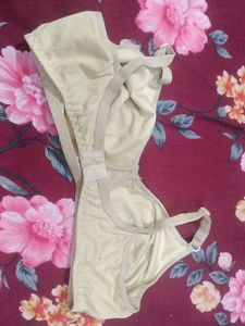 Comfortable Beige &amp; Black Bras (2-Pack)