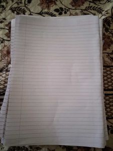 Lined A4 400-500 paper bunch