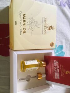Ved Sanjeevani Nabhi Oil for Digestion & Detox