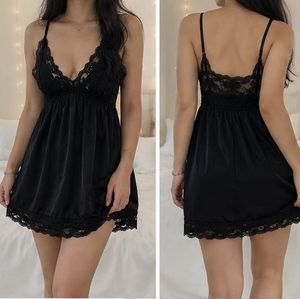 Lace Trimmed Black Sleep Dress