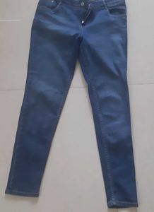 Blue low waist, slim fit Denim Jeans women