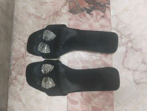 Black Flat Slippers