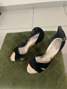 Black &amp; Gold Platform High Heels 36 Size